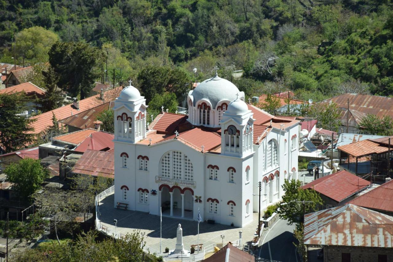 Vasiliki Guest House Pedhoulas Exterior photo